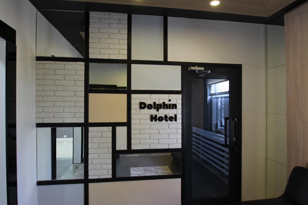 Delphin Guest House บิชเคก ภายนอก รูปภาพ