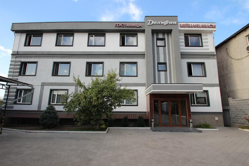 Delphin Guest House บิชเคก ภายนอก รูปภาพ