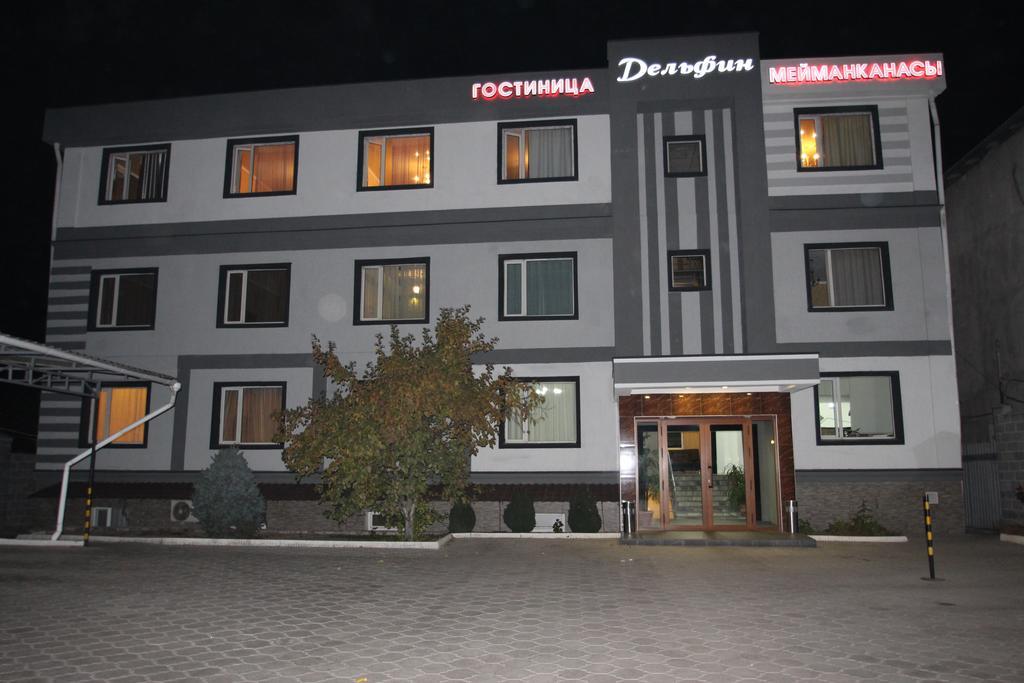 Delphin Guest House บิชเคก ภายนอก รูปภาพ
